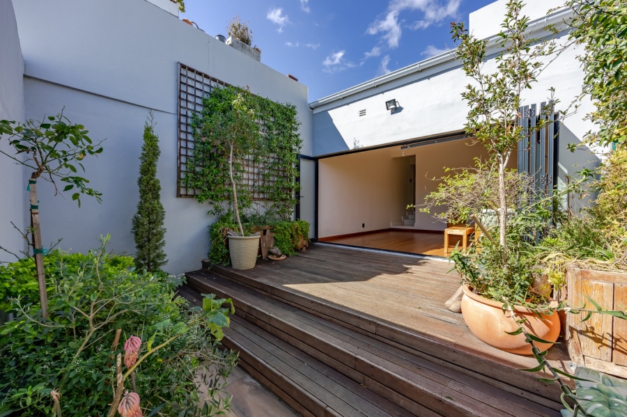 3 Bedroom Property for Sale in Woodstock Western Cape